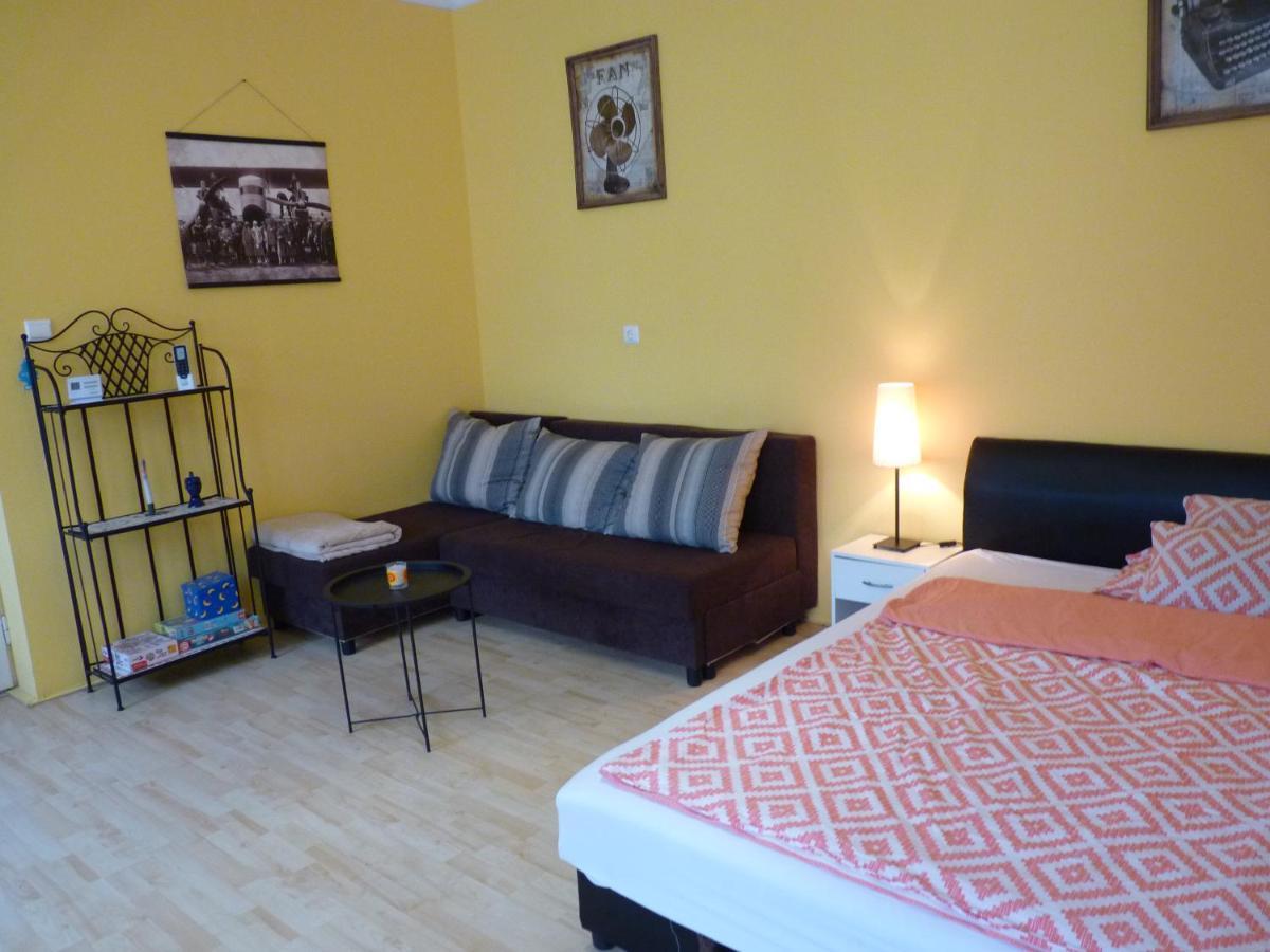 Zizi Apartman Debrecen Bagian luar foto